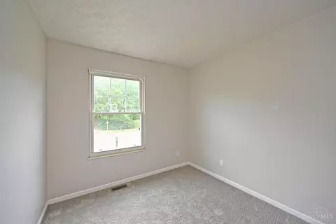 Bedroom - 5145 Rapid Run Rd, Cincinnati, OH 45238 photo 6 of 7
