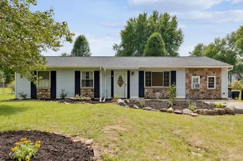 6699 Pin Oak Dr, Loveland, OH 45140 | 19 Photos - Movoto