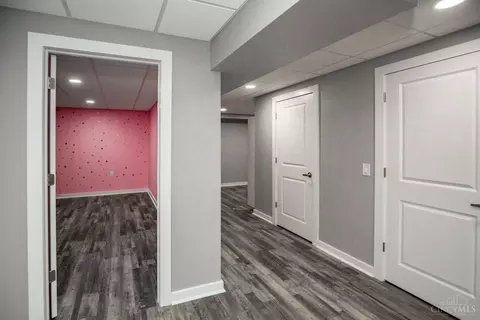 Entry Way - 7525 Harbor Way, Harrison, OH 45030 photo 3 of 3