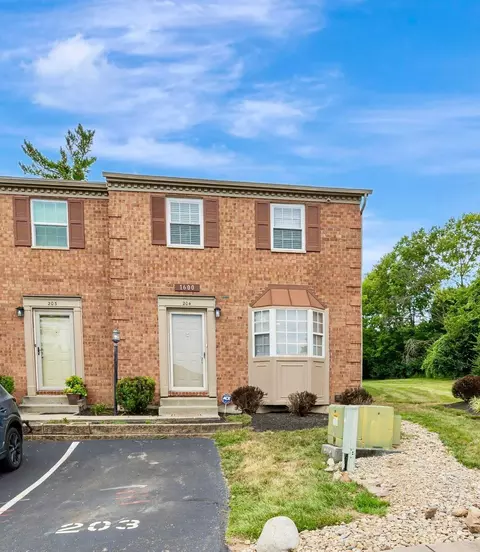1600 Gelhot Dr #204, Fairfield, OH 45014