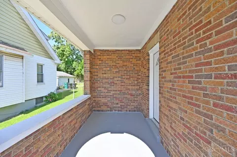 1271 Henkel Dr, Cincinnati, OH 45205 photo 3