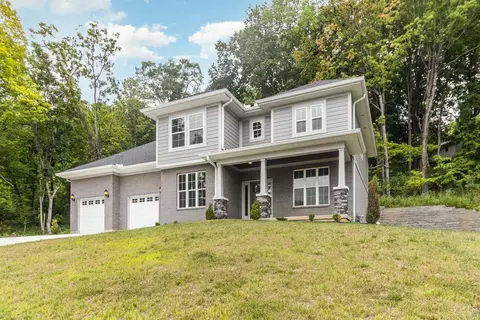 9658 Waxwing Dr, Blue Ash, OH 45241