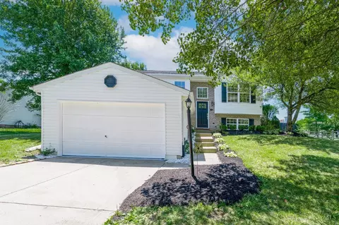 3 Eastridge Dr, Amelia, OH 45102