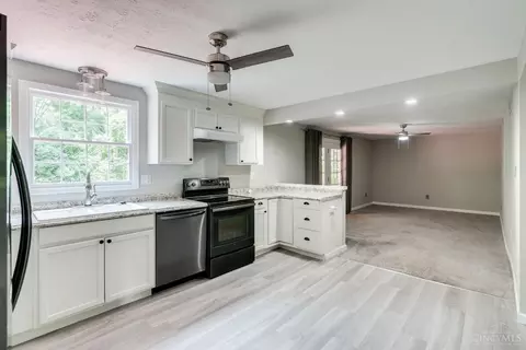 Kitchen - 4433 Festive Ct, Cincinnati, OH 45245 photo 3 of 3