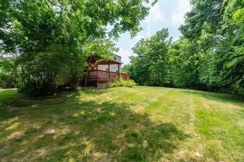 Exterior - 4433 Festive Ct, Cincinnati, OH 45245 photo 7 of 8