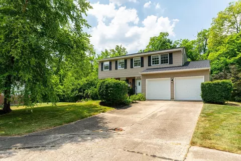 Exterior - 4433 Festive Ct, Cincinnati, OH 45245 photo 2 of 8