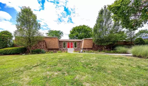 361 Sir Lawrence Dr, Hamilton, OH 45013