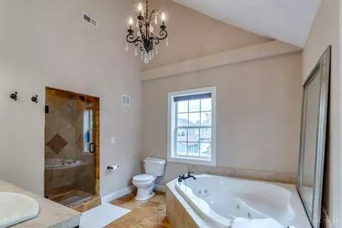 2896 Markbreit Ave, Cincinnati, OH 45209 photo 13