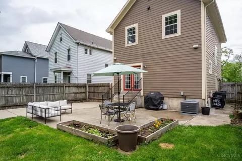 2896 Markbreit Ave, Cincinnati, OH 45209 photo 18