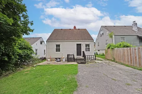 Exterior - 1878 Ashbrook Dr, Cincinnati, OH 45238 photo 7 of 7