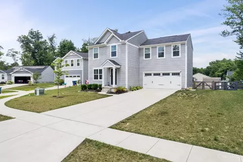 213 Wooded Ridge Dr, Amelia, OH 45102