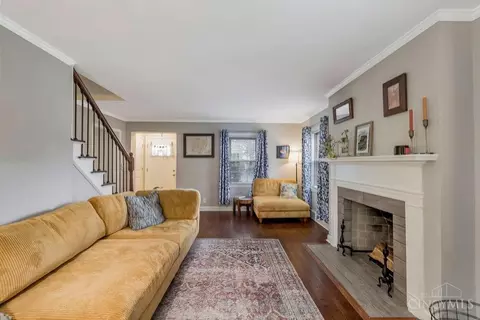 Living - 1530 Beaverton Ave, Cincinnati, OH 45237 photo 2 of 3