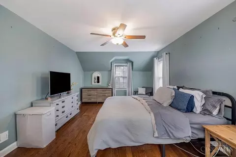 Bedroom - 1530 Beaverton Ave, Cincinnati, OH 45237 photo 1 of 6
