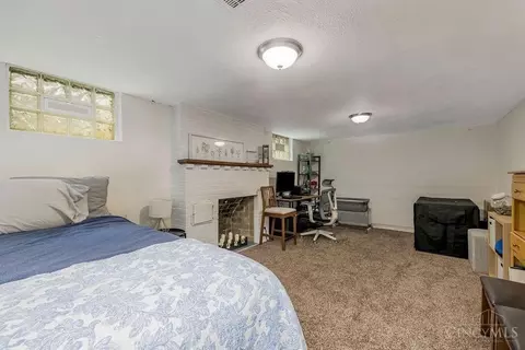 Bedroom - 1530 Beaverton Ave, Cincinnati, OH 45237 photo 4 of 6