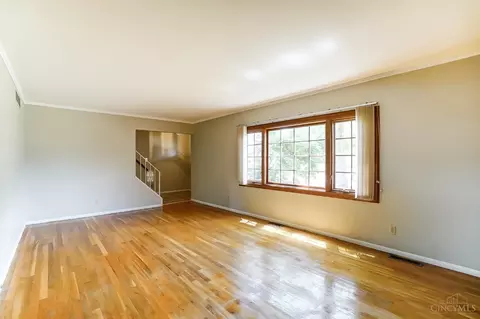 1716 Pinebluff Ln, Cincinnati, OH 45255 photo 6