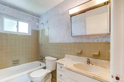 1716 Pinebluff Ln, Cincinnati, OH 45255 photo 21