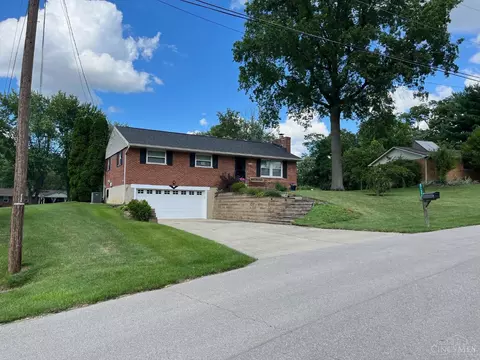 8132 Moubray Dr, Sharonville, OH 45241