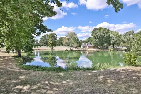 View/Area - 7801 Hopper Rd, Cincinnati, OH 45255 photo 5 of 8