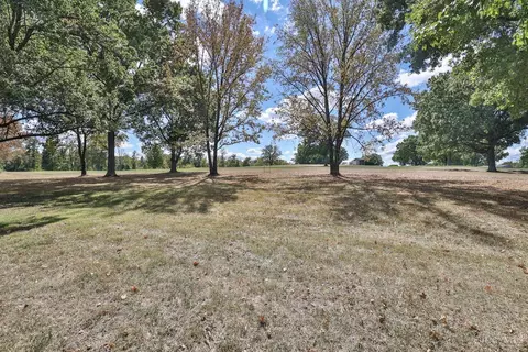 Exterior - 7801 Hopper Rd, Cincinnati, OH 45255 photo 6 of 9