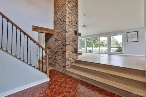 Entry Way - 7801 Hopper Rd, Cincinnati, OH 45255 photo 3 of 4