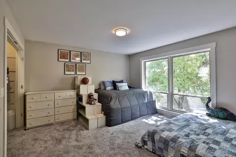 Bedroom - 7801 Hopper Rd, Cincinnati, OH 45255 photo 3 of 3