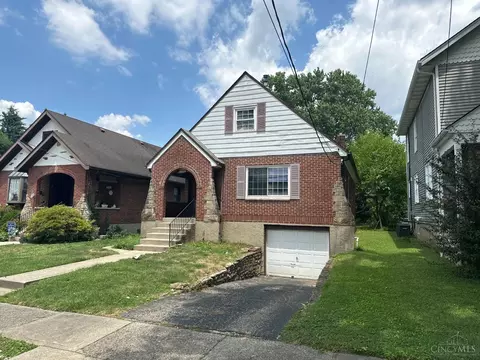 6902 Merwin Ave, Cincinnati, OH 45227