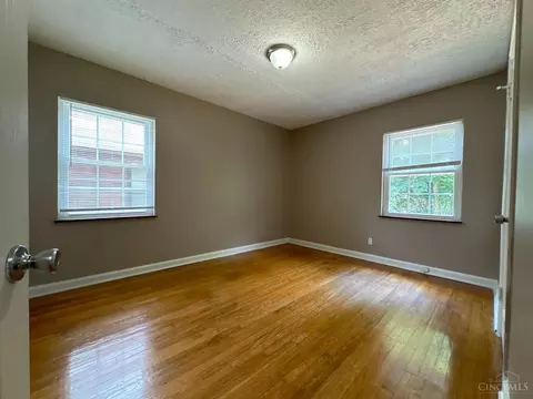 6902 Merwin Ave, Cincinnati, OH 45227 photo 8