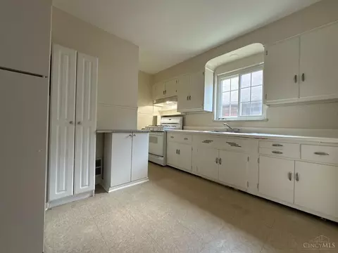 6902 Merwin Ave, Cincinnati, OH 45227 photo 5