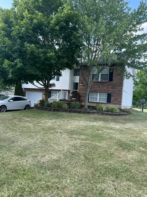 Exterior - 213 Robin Ave, Mount Orab, OH 45154 photo 2 of 6