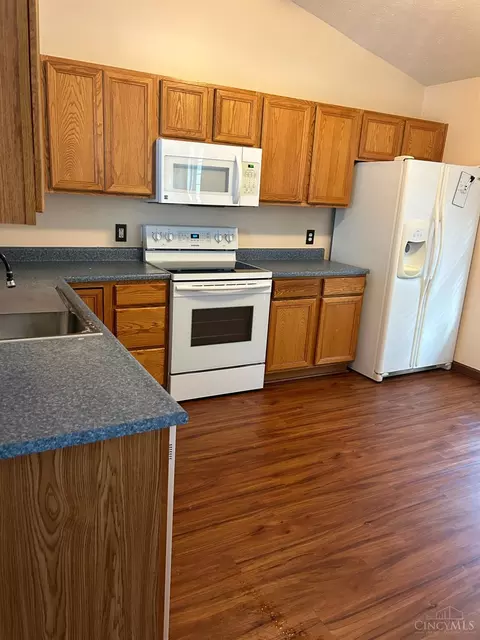Kitchen - 213 Robin Ave, Mount Orab, OH 45154 photo 1 of 3