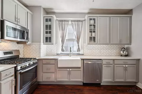 Kitchen - 3123 Schubert Ave, Cincinnati, OH 45213 photo 1 of 2