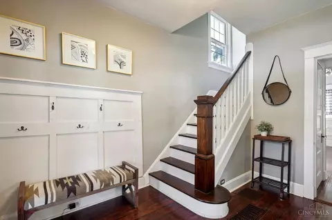 Entry Way - 3123 Schubert Ave, Cincinnati, OH 45213 photo 1 of 4