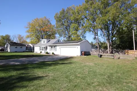 Exterior - 1609 Cloverfield Ave, Kettering, OH 45429 photo 3 of 11