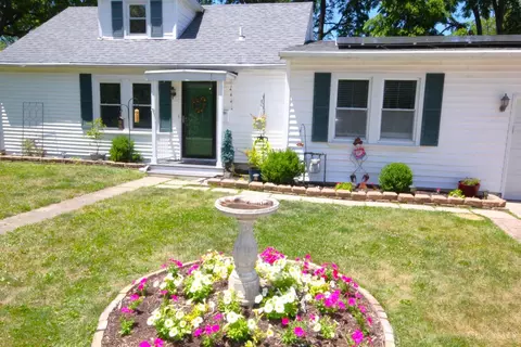 Exterior - 1609 Cloverfield Ave, Kettering, OH 45429 photo 1 of 11
