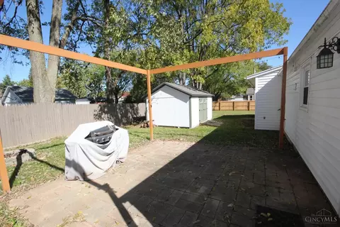 Exterior - 1609 Cloverfield Ave, Kettering, OH 45429 photo 10 of 11