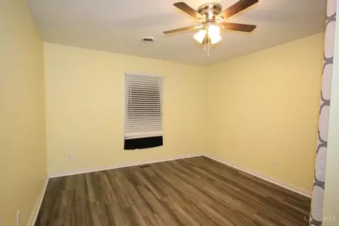 Bedroom - 1609 Cloverfield Ave, Kettering, OH 45429 photo 1 of 8