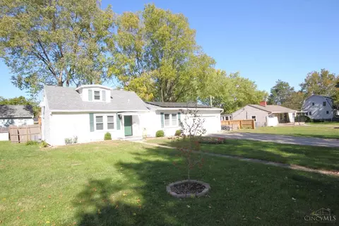 Exterior - 1609 Cloverfield Ave, Kettering, OH 45429 photo 2 of 11
