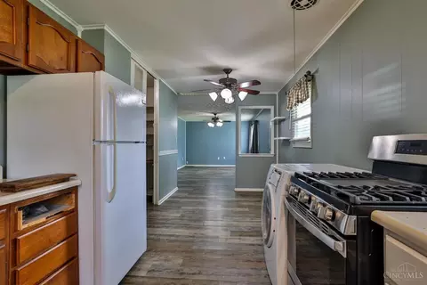 Kitchen - 2618 Topeka St, Cincinnati, OH 45231 photo 1 of 1