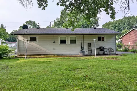 Exterior - 2618 Topeka St, Cincinnati, OH 45231 photo 9 of 9