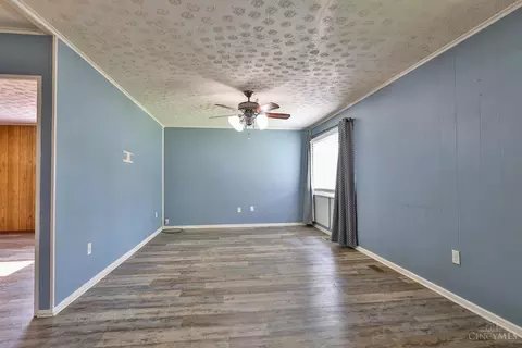 Living - 2618 Topeka St, Cincinnati, OH 45231 photo 1 of 2