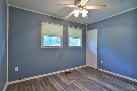 Bedroom - 2618 Topeka St, Cincinnati, OH 45231 photo 3 of 6