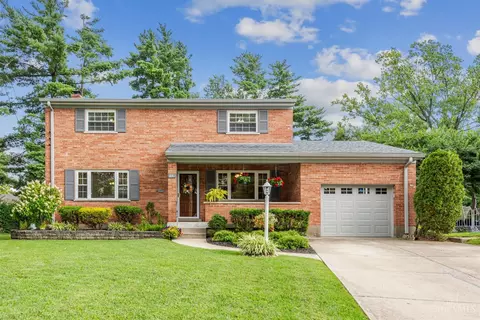 641 Woodyhill Dr, Cincinnati, OH 45238