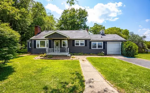 600 St Rt 123, Lebanon, OH 45036