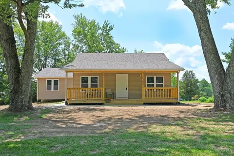 1288 New Harmony Sq, Williamsburg, OH 45176