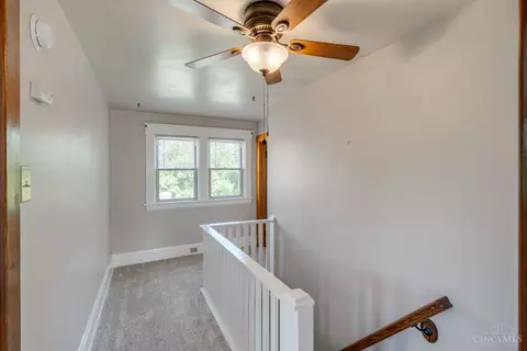 Entry Way - 4723 Loretta Ave, Cincinnati, OH 45238 photo 5 of 6