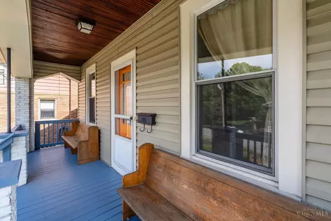 Exterior - 4723 Loretta Ave, Cincinnati, OH 45238 photo 7 of 19