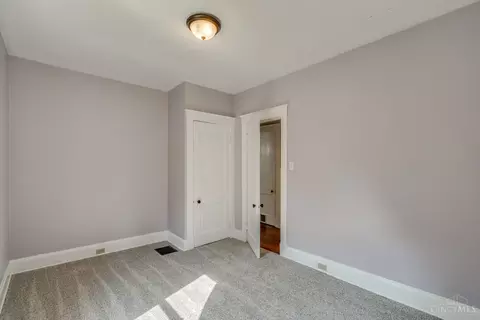 Bedroom - 4723 Loretta Ave, Cincinnati, OH 45238 photo 3 of 9