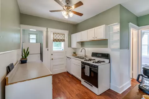 Kitchen - 4723 Loretta Ave, Cincinnati, OH 45238 photo 1 of 3