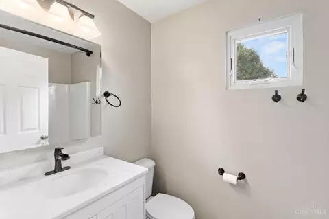 245 Bannock Dr, Hamilton Township, OH 45039 photo 16