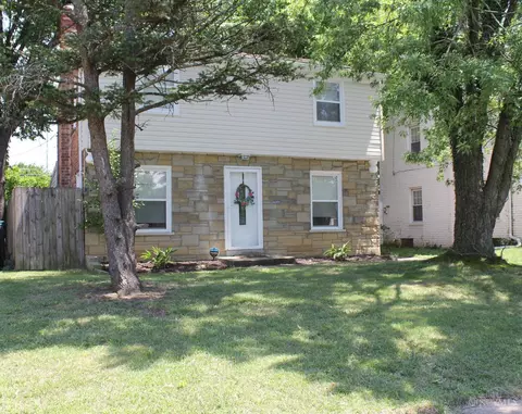 7256 Eastlawn Dr, Cincinnati, OH 45237
